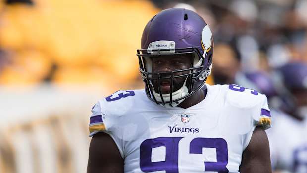 Minnesota Vikings defensive tackle Shamar Stephen (93) warms up prior to a game against the Pittsburgh Steelers at Heinz Field.
